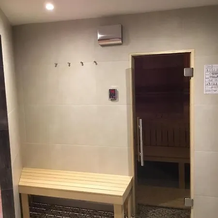 Trans World Columbus 4*