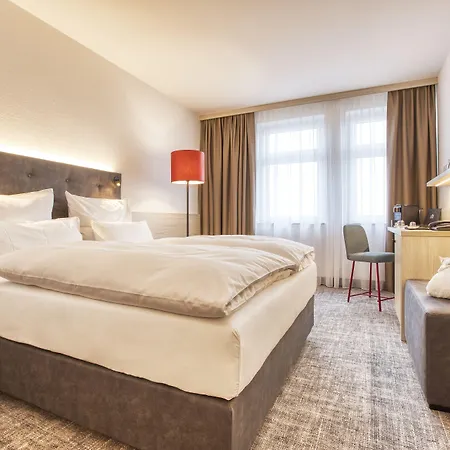 Trans World Columbus ホテル 4*