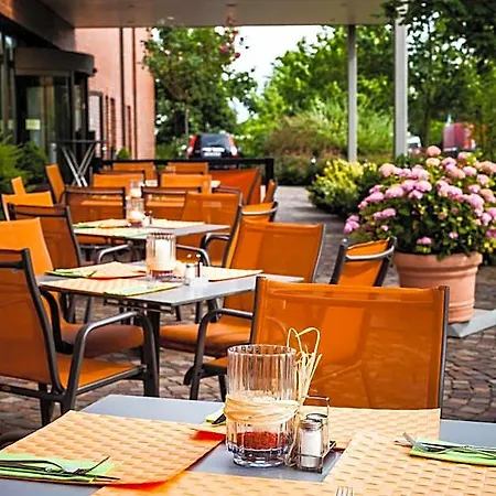 Trans World Columbus 4*