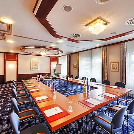 Ξενοδοχείο Trans World Columbus 4*
