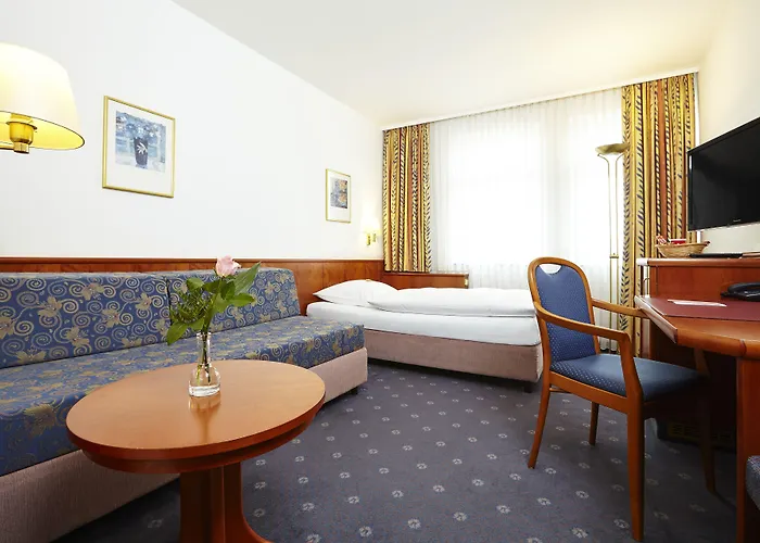 Trans World Columbus Hotel 4*