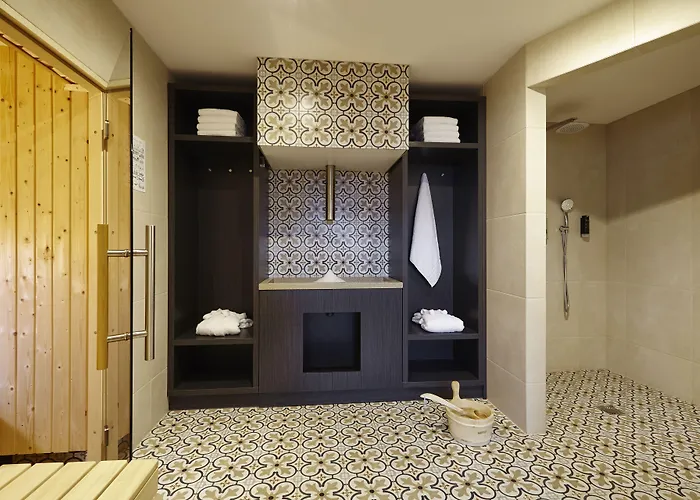 Hotel Trans World Columbus