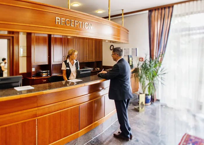 Hotel Trans World Columbus