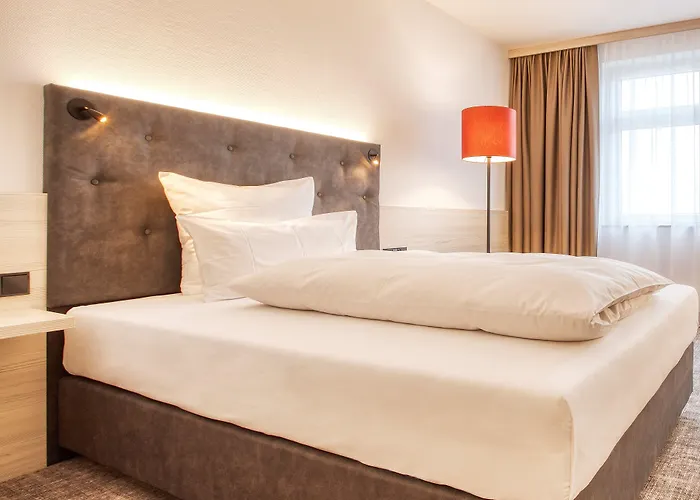 Hotel Trans World Columbus 4*