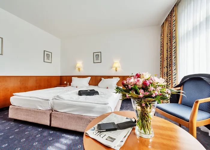 Hotel Trans World Columbus 4*