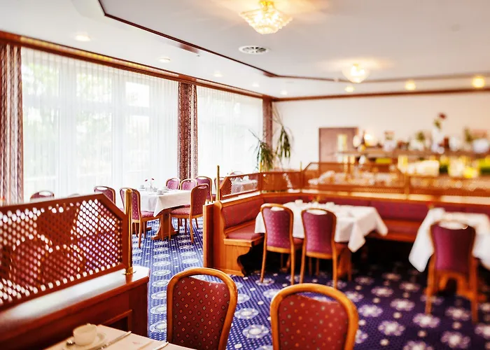 Hotel Trans World Columbus 4*